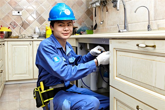 深圳恒大帝景高層住宅的樣板房，由左右手提供家具定制安裝及售后維修服務(wù)