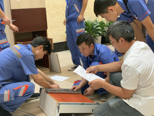 干完活卻收不到錢(qián)！安裝師傅有苦說(shuō)不出來(lái)！