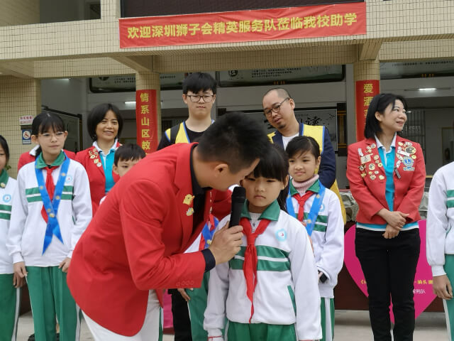 左右手創(chuàng  )始人盧建華先生潮汕助學(xué)之行 - 讓愛(ài)伴隨他們成長(cháng)！