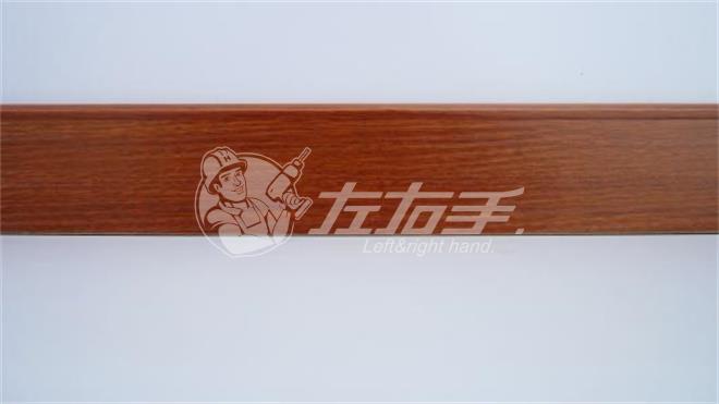 實(shí)木踢腳線(xiàn)無(wú)痕釘安裝2