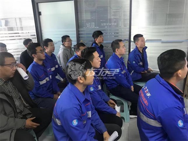左右手全國城市服務(wù)商師傅培訓會(huì )如火如荼
